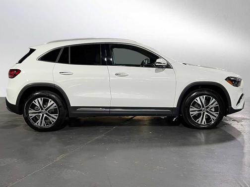 2025 Mercedes-Benz GLA 250 