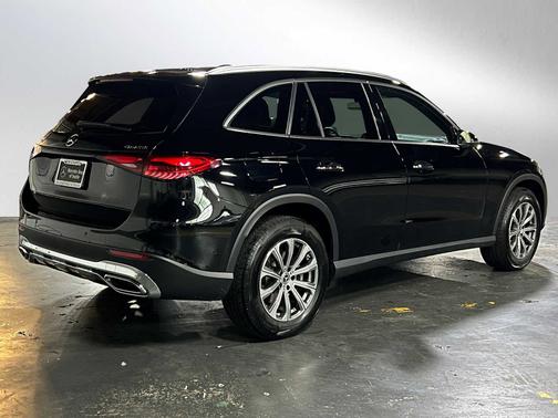Black 2026 Mercedes-Benz GLC 300