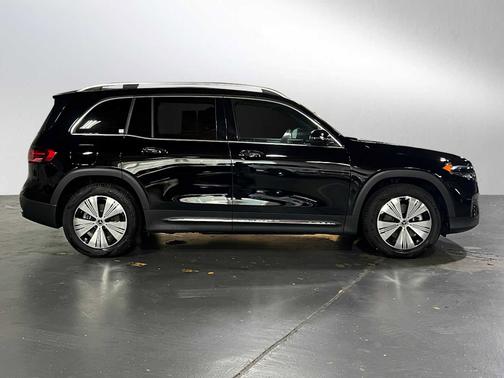 2025 Mercedes-Benz EQB 250 Base