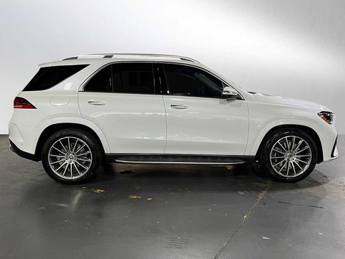 2025 Mercedes-Benz GLE 450e 4MATIC