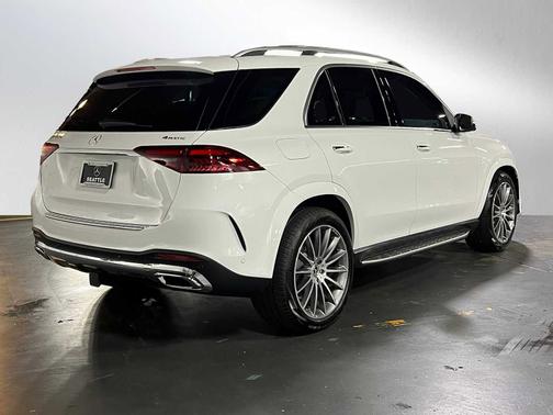 2025 Mercedes-Benz GLE 450e 4MATIC
