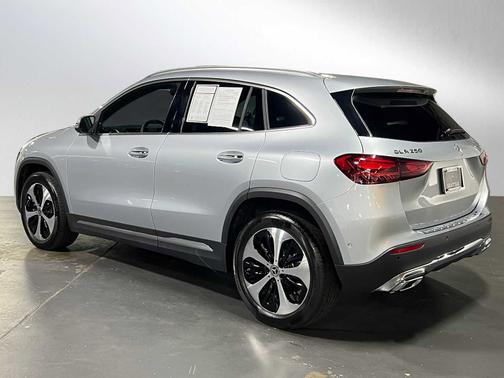 2025 Mercedes-Benz GLA 250 4MATIC