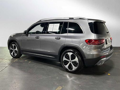 2025 Mercedes-Benz GLB 250 4MATIC