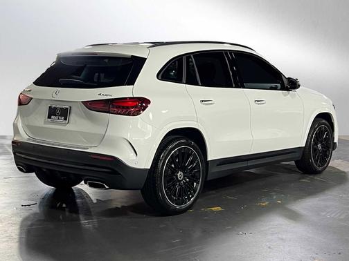 2025 Mercedes-Benz GLA 250 