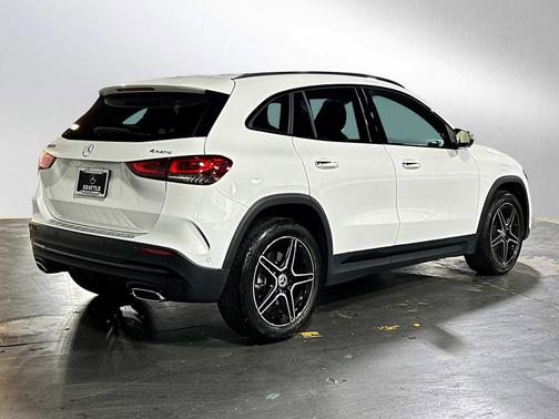 2023 Mercedes-Benz GLA 250 