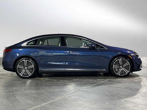 Twilight Blue Metallic 2026 Mercedes-Benz EQE 320+ Base
