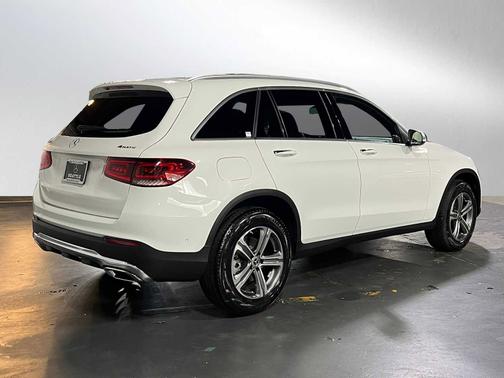 2021 Mercedes-Benz GLC 300 