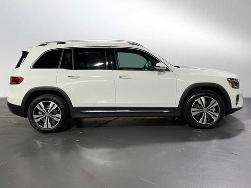 2025 Mercedes-Benz GLB 250 Base
