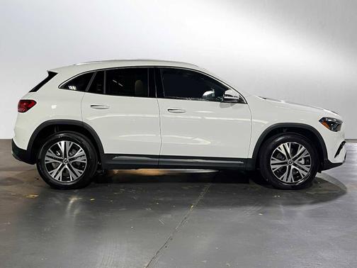 2025 Mercedes-Benz GLA 250 