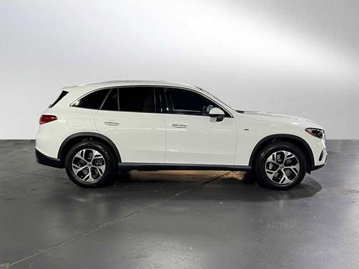 2025 Mercedes-Benz GLC 350e Base