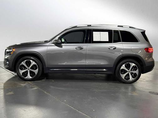 2025 Mercedes-Benz GLB 250 4MATIC