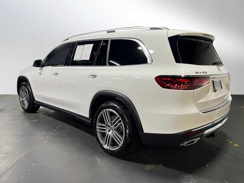 2025 Mercedes-Benz GLS 450 4MATIC