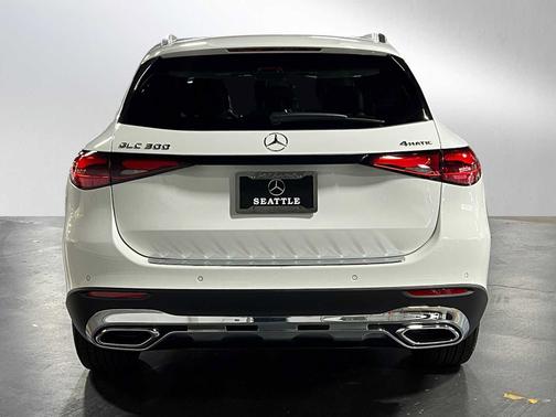 2025 Mercedes-Benz GLC 300 4MATIC