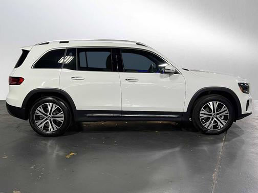 2025 Mercedes-Benz GLB 250 Base