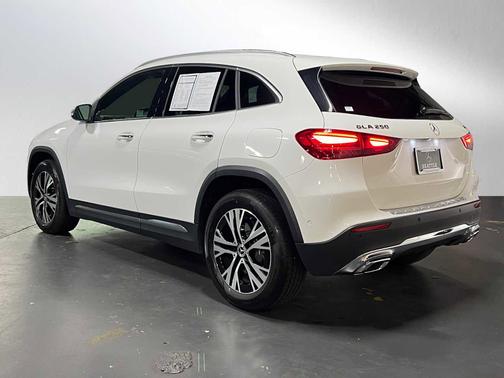 2025 Mercedes-Benz GLA 250 4MATIC
