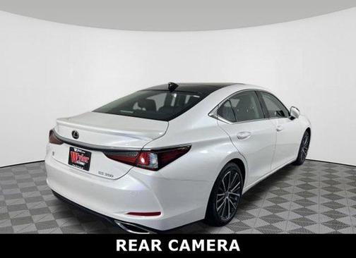 2022 Lexus ES 350 Base