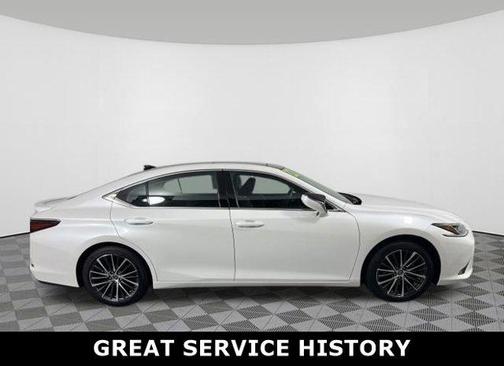 2022 Lexus ES 350 Base