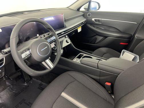 2026 Hyundai SONATA SEL