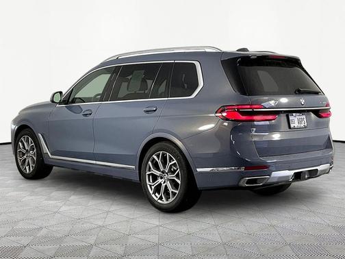Sparkling Copper Metallic 2024 BMW X7 xDrive40i