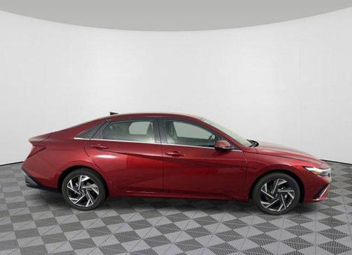 2025 Hyundai ELANTRA HEV Limited