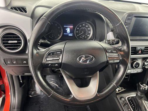 2020 Hyundai KONA SEL