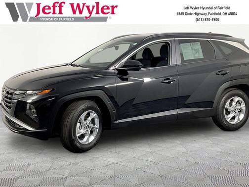 Black Pearl 2024 Hyundai TUCSON SEL