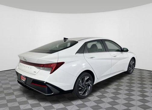2025 Hyundai ELANTRA HEV Limited