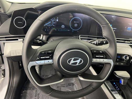 2025 Hyundai ELANTRA HEV Limited