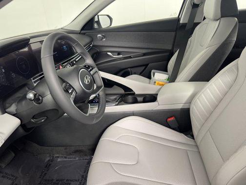 2025 Hyundai ELANTRA HEV Limited