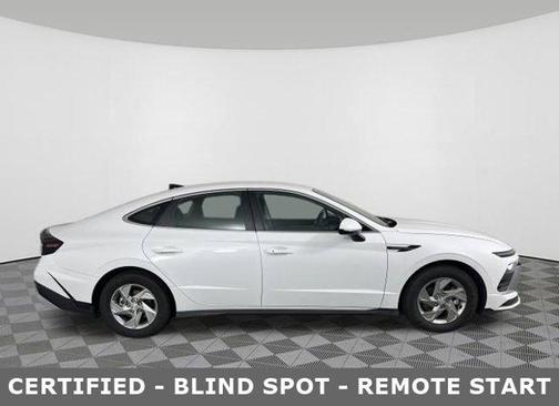 2025 Hyundai SONATA SE