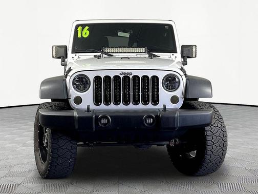 Bright White Clearcoat 2016 Jeep Wrangler Unlimited Sport