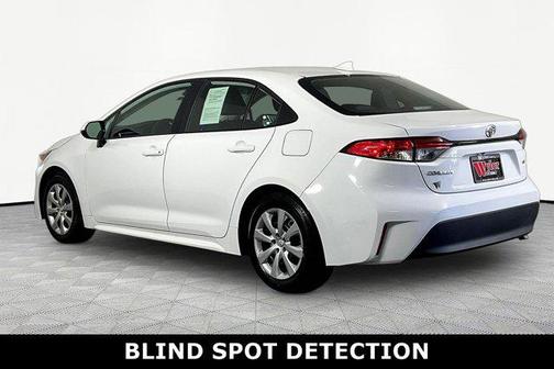 Ice 2025 Toyota Corolla LE