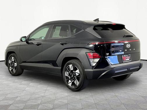 Abyss Black Pearl 2024 Hyundai KONA SEL