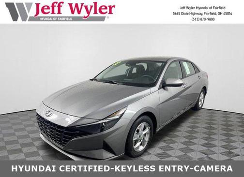 2022 Hyundai ELANTRA SE