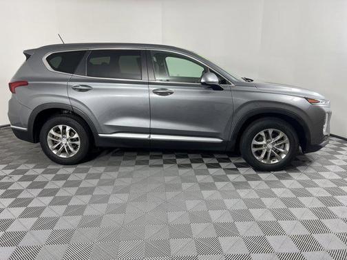 2019 Hyundai SANTA FE SE 2.4