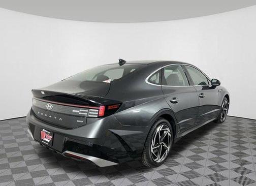 2026 Hyundai SONATA SEL