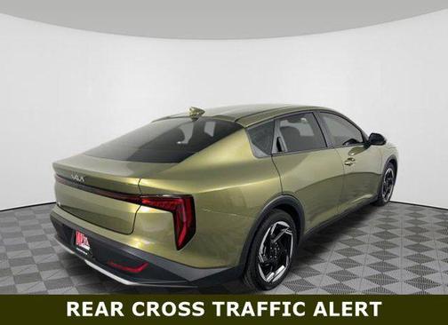 2025 Kia K4 EX