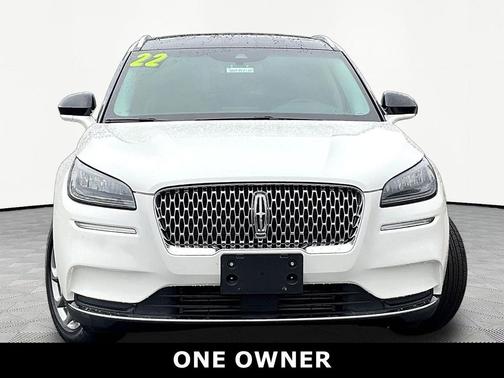 Pristine White Metallic Tri-Coat 2022 Lincoln Corsair Standard