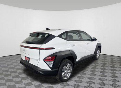2025 Hyundai KONA SE