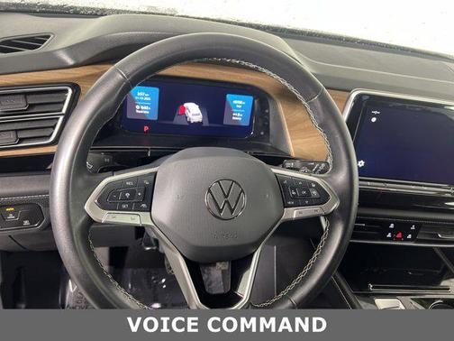 2024 Volkswagen Atlas 2.0T SE w/Technology 4MOTION