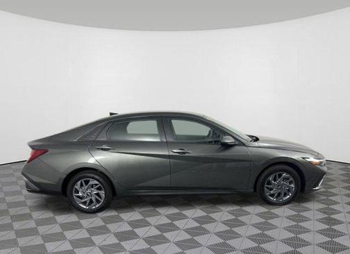 2025 Hyundai ELANTRA HEV Blue