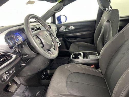 2020 Chrysler Pacifica Touring