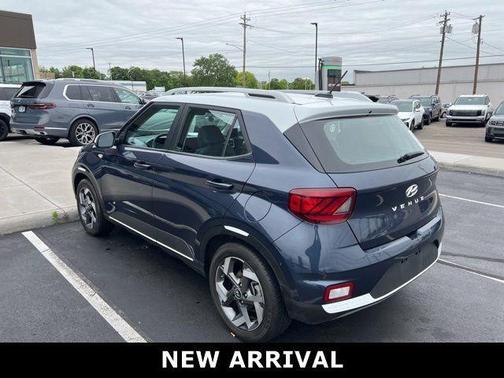 Denim w/White Roof 2024 Hyundai VENUE Limited