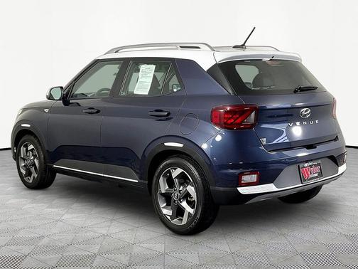 Denim w/White Roof 2024 Hyundai VENUE Limited