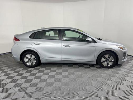 2022 Hyundai IONIQ Hybrid Blue