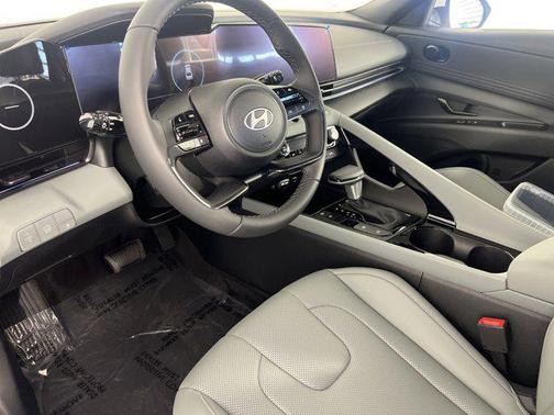 2025 Hyundai ELANTRA HEV Limited