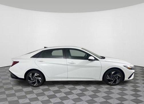 2025 Hyundai ELANTRA HEV Limited