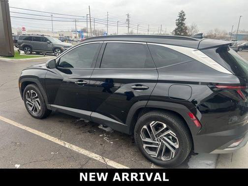 2025 Hyundai TUCSON Hybrid Limited