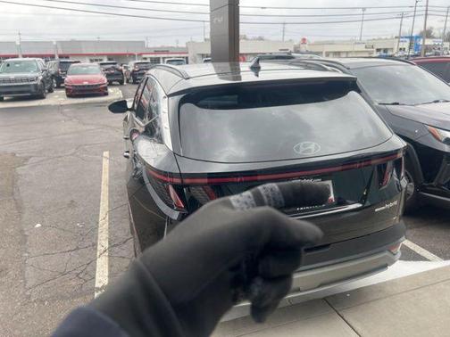 2025 Hyundai TUCSON Hybrid Limited