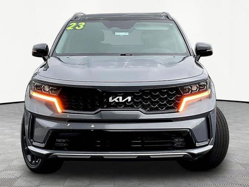 Everlasting Silver 2023 Kia Sorento SX